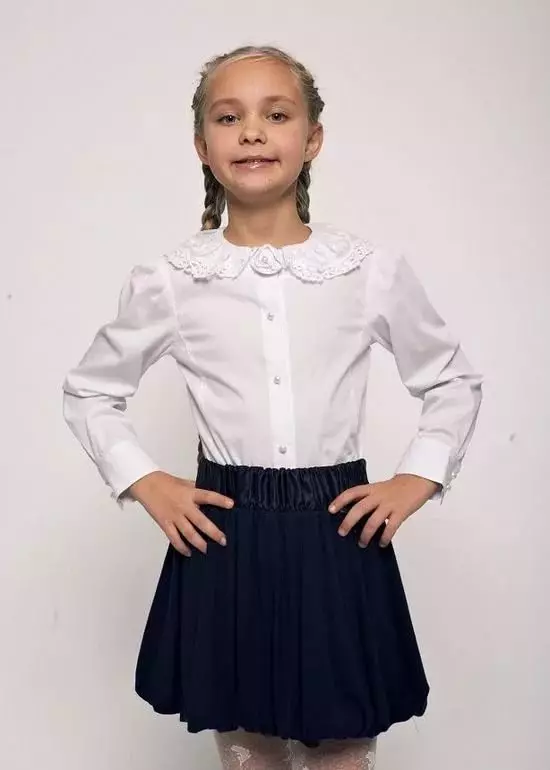 Sprytnie (55 zdjęć): mundur szkolny i odzież, sukienka i kamizelka dla dziewcząt, płaszcz i bluzki, recenzje 3760_25