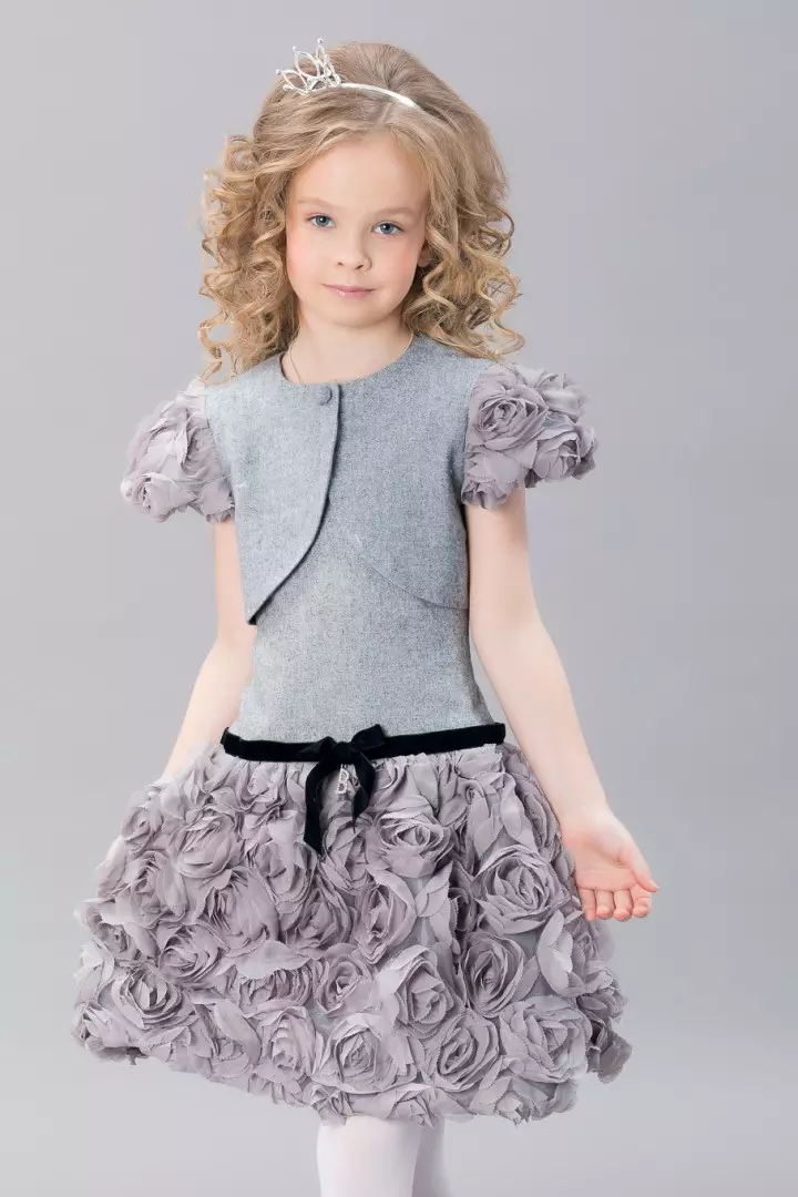 Vestido para nenas Baby Steen (50 fotos): Modelos con cabo, abrigo e roupa infantil 3766_18