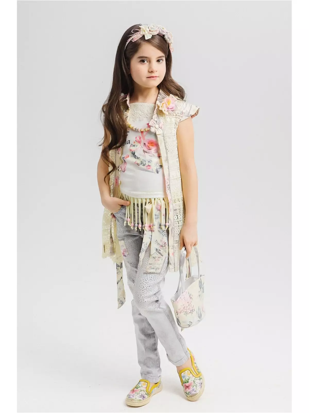 Kleid für Mädchen Baby Steen (50 Fotos): Modelle mit Cape, Mantel und Andere Kinderkleidung 3766_2