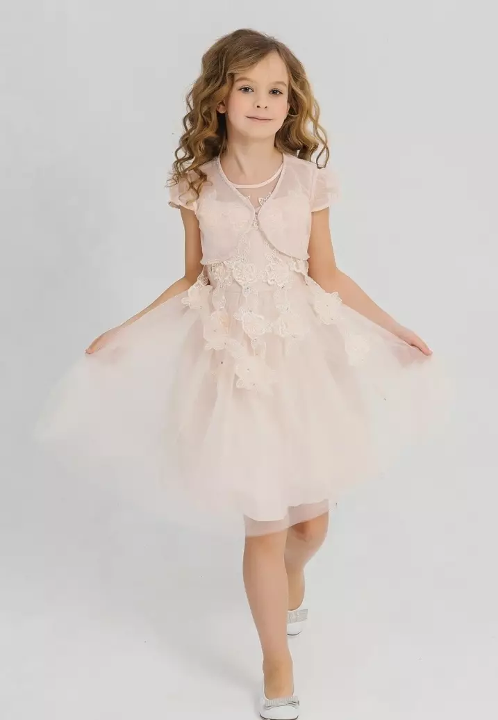 Gaun untuk anak perempuan Baby Steen (50 foto): Model dengan Cape, Coat dan pakaian anak-anak lainnya 3766_22