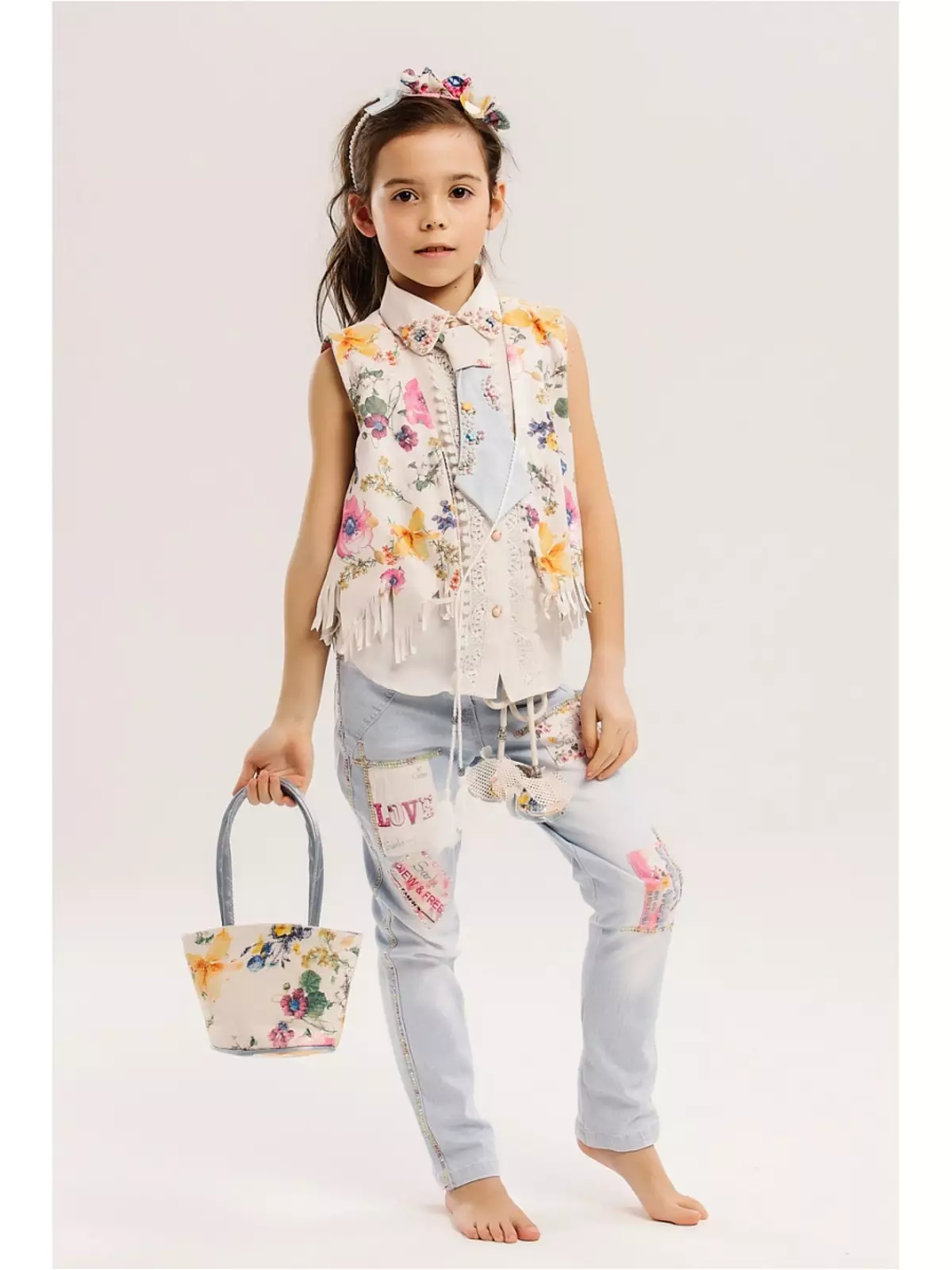 Šaty pre dievčatá Baby Steen (50 fotografií): modely s mys, kabát a iné detské oblečenie 3766_28