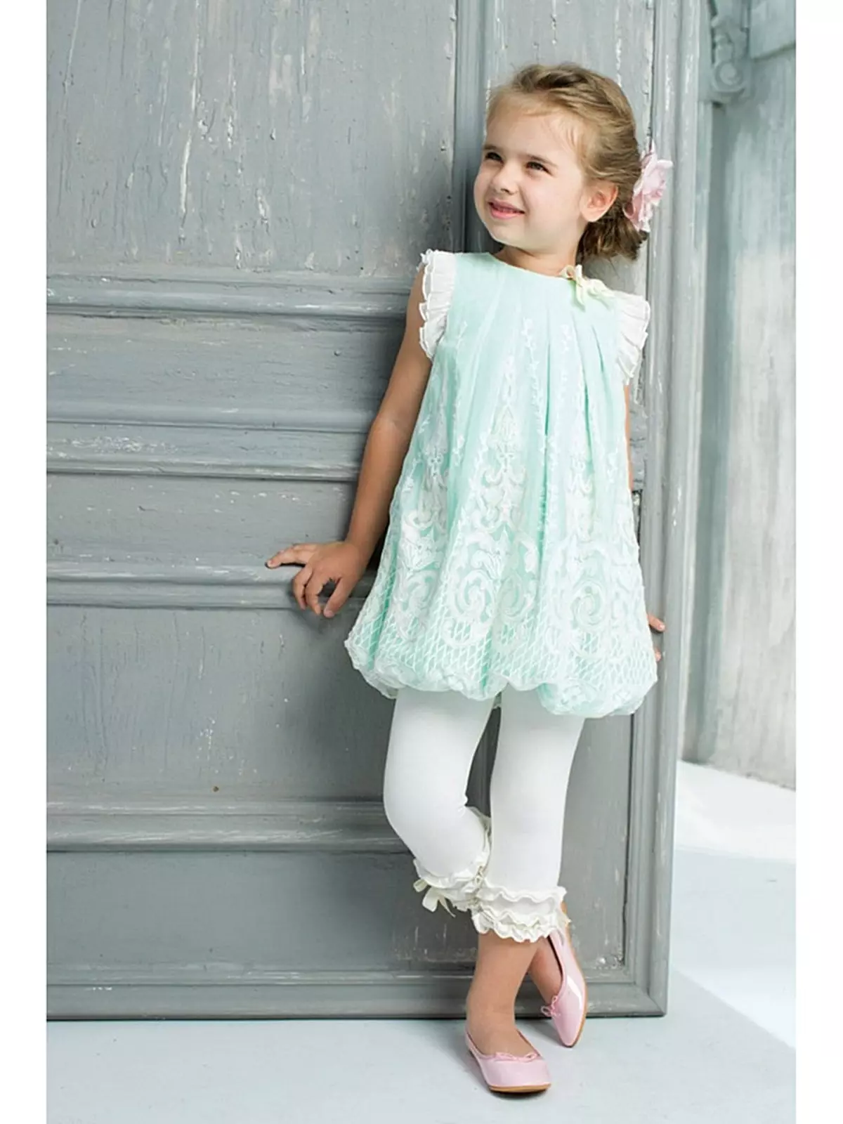 Сукня для дівчаток Baby Steen (50 фото): моделі з накидкою, пальто і інша дитячий одяг 3766_4