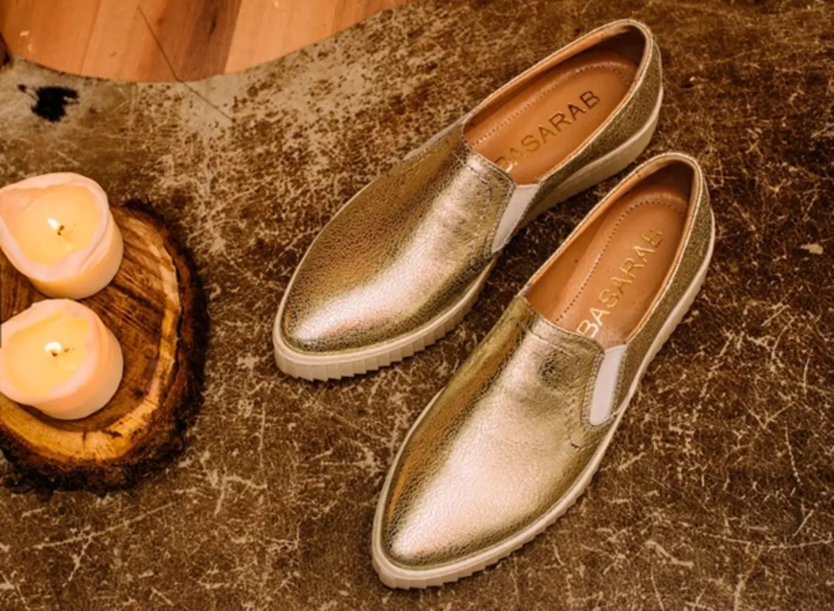 Basarabi kingad (71 fotot): moodsad ja stiilsed kingade mudelid, tehase ülevaated 3773_16