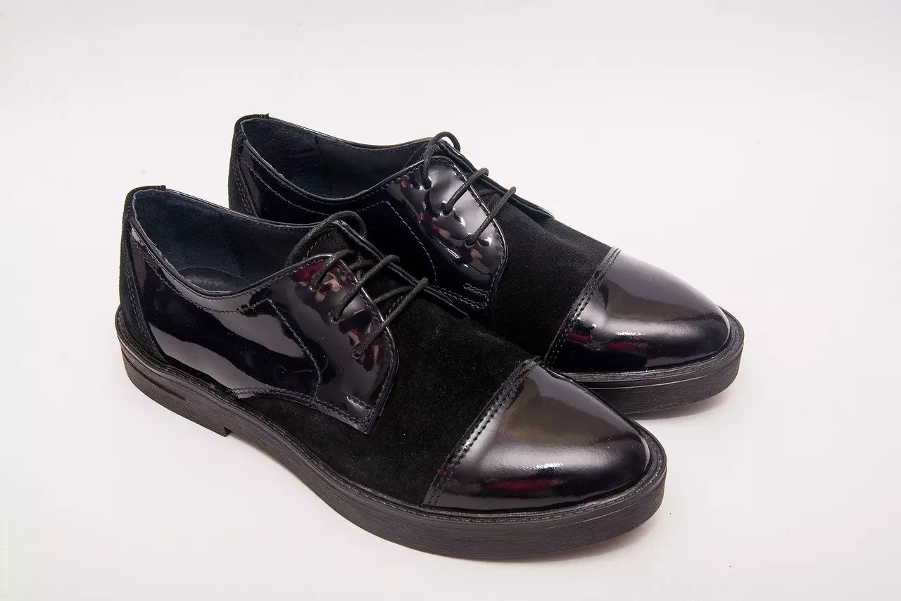 รองเท้า Basarab (71 รูป): รุ่นที่ทันสมัยและมีสไตล์ของรองเท้าความคิดเห็นของโรงงาน 3773_26