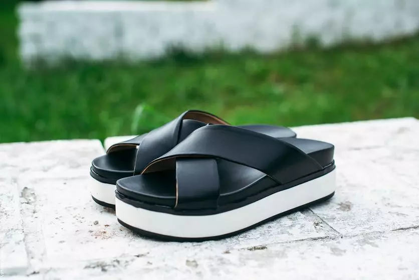 Basarab ဖိနပ် (71 ခု) - Fashionable နှင့် Styleable နှင့် Styleish မော်ဒယ်များ, စက်ရုံပြန်လည်သုံးသပ်ခြင်း 3773_48