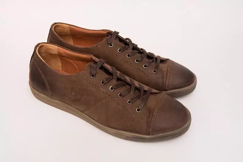 Basarab ဖိနပ် (71 ခု) - Fashionable နှင့် Styleable နှင့် Styleish မော်ဒယ်များ, စက်ရုံပြန်လည်သုံးသပ်ခြင်း 3773_55