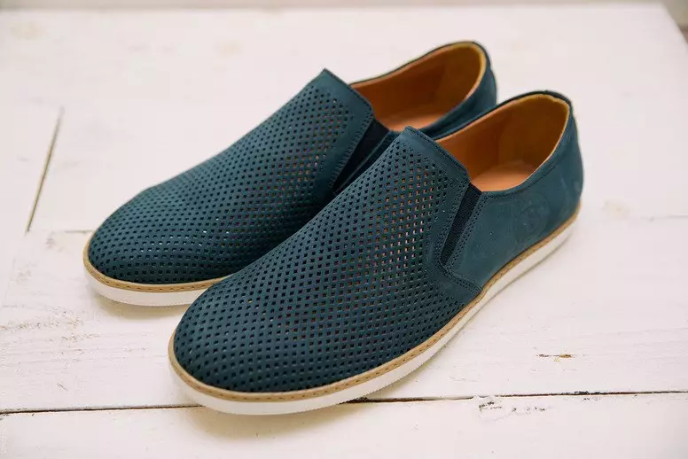 Basarab boty (71 fotek): módní a stylové modely obuvi, recenze továrny 3773_65