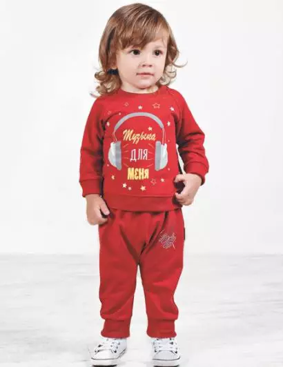 Боса нова (52 снимки): Детски дрехи за новородени, пижами и тяло, шапка и гащеризон, качество за качество 3775_12