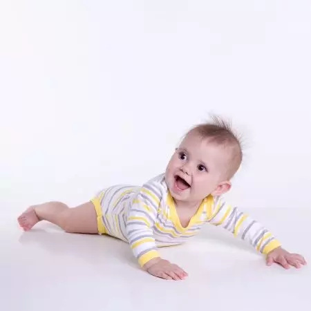 Bossa Nova (52 fotos): Roupa infantil para recién nacidos, pijamas e corpo, sombreiro e mono, calidade sobre a calidade 3775_44