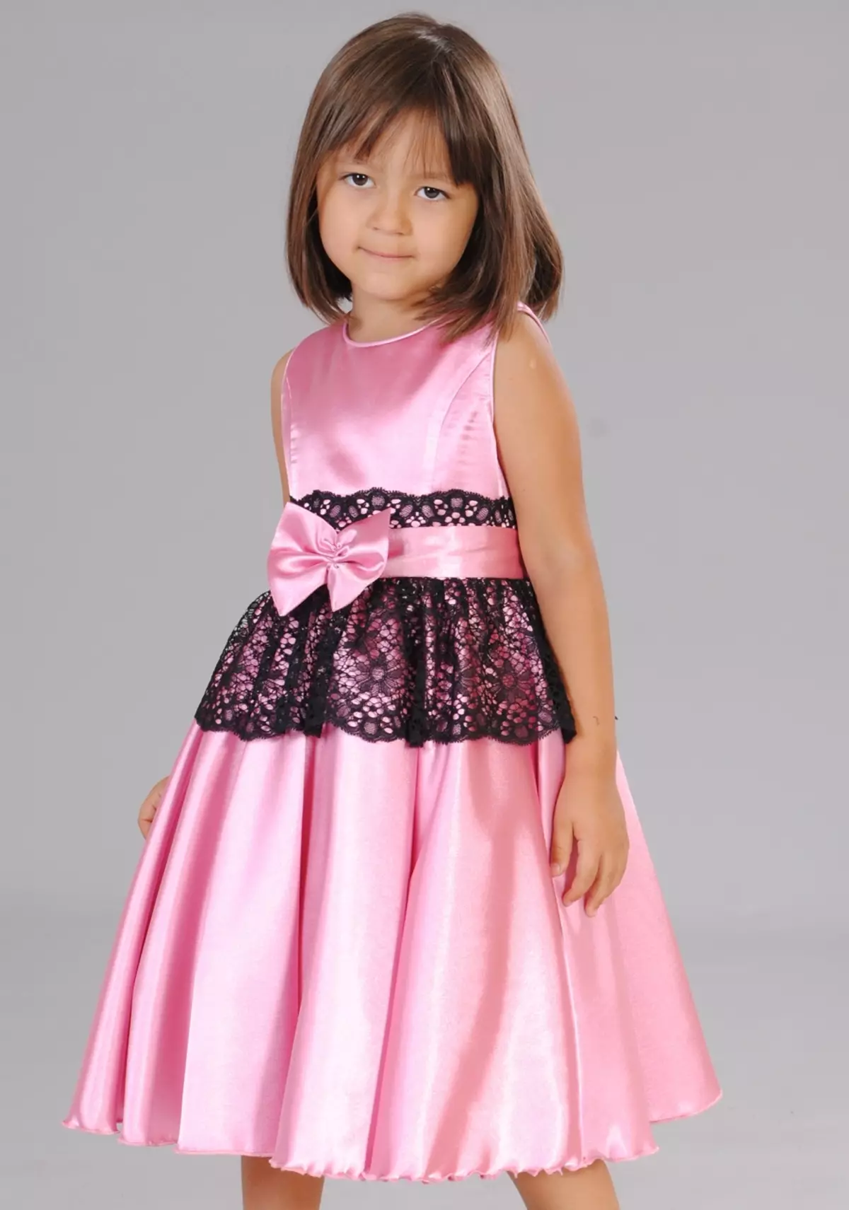 Cutie Susie (52 billeder): skoleuniform, kjoler, kostumer og andre børnetøj til piger 7 år, produktanmeldelser 3792_34