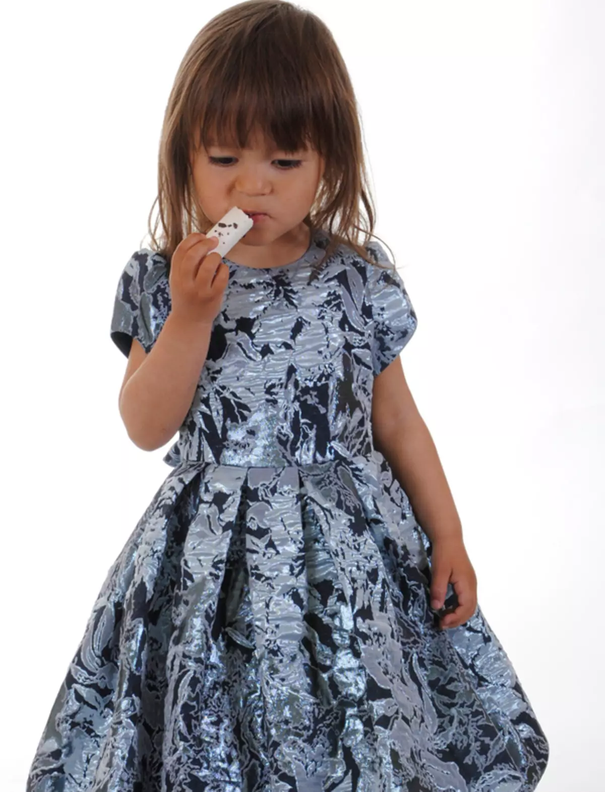 Cutie Susie (52 Fotos): Schuluniform, Kleider, Kostüme und andere Kinderbekleidung für Mädchen 7 Jahre, Produktbewertungen 3792_36