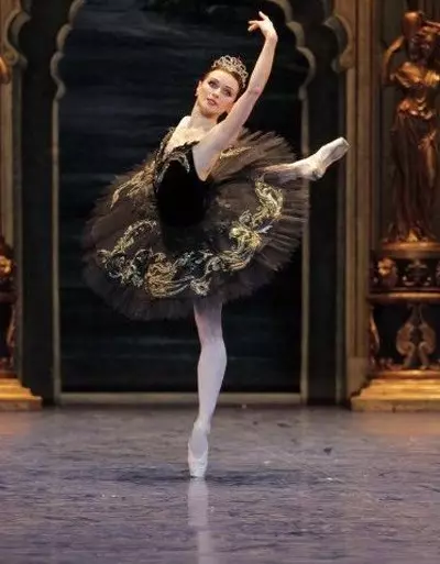 Bloch (59 Fotoen): Ballethangen an Danz Surakers, Poines, Schong an aner Ballet Schong 3796_18