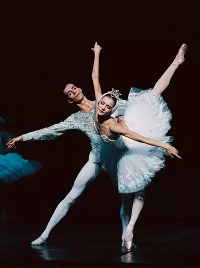 Bloch (59 Fotoen): Ballethangen an Danz Surakers, Poines, Schong an aner Ballet Schong 3796_19