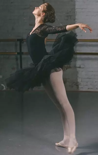 Bloch (59 Fotoen): Ballethangen an Danz Surakers, Poines, Schong an aner Ballet Schong 3796_35
