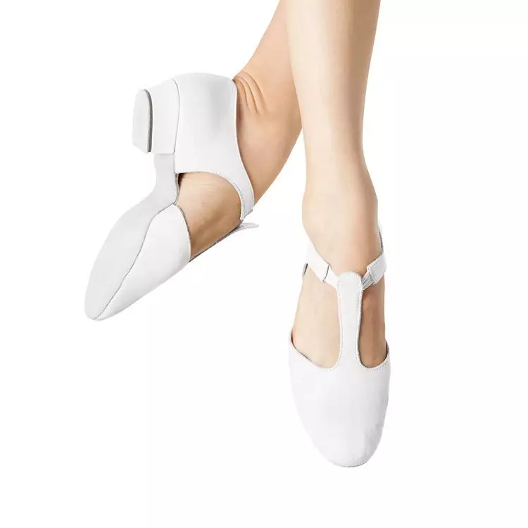 Bloch (59 фото): балетки і танцювальні кросівки, пуанти, туфлі і інша балетна взуття 3796_44