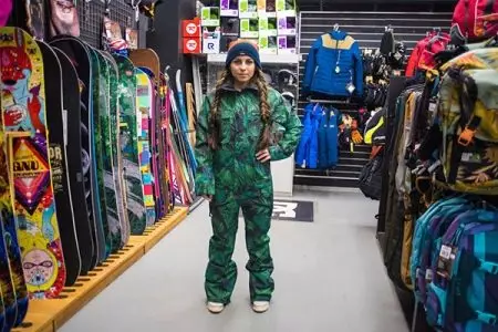 Burton oblečenie (59 fotografií): snowboardy a snowboardové oblečenie, batohy, bundy a dámske topánky 3799_32
