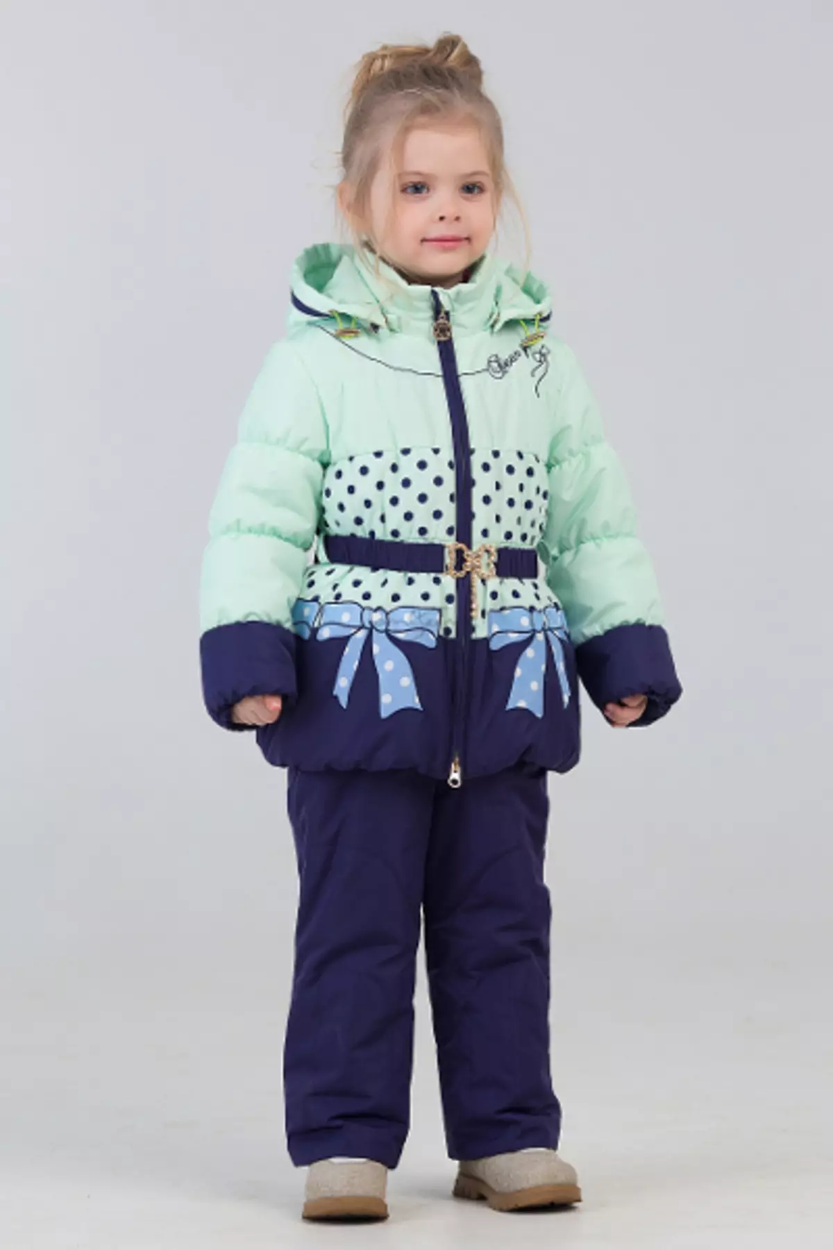 Bilemi (38 foton): Barnkläder, vinterpaket och overaller, regnrock och jackor, varumärkesrecensioner 3802_29