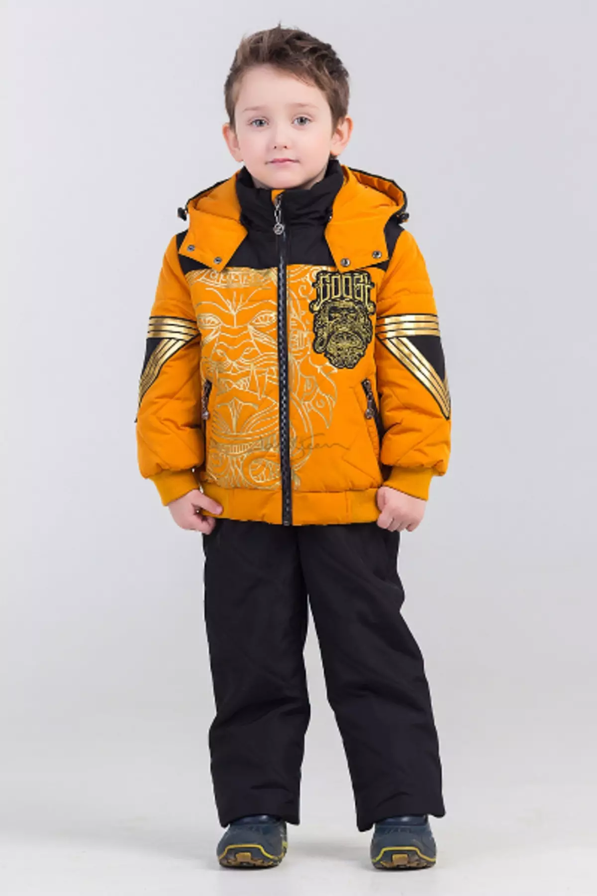 Bilemi (38 снимки): детски дрехи, зимни комплекти и гащеризони, дъждобран и якета, ревюта марка 3802_4