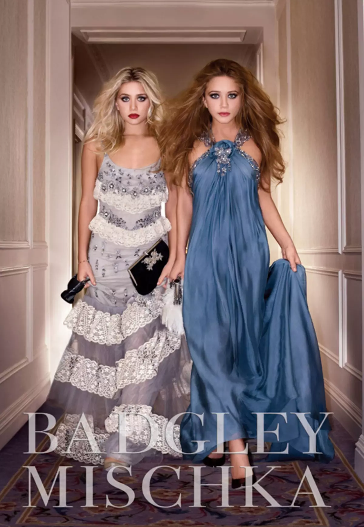 Badgley Mischka (96 photos): bikin aure takalma da kuma su price, turare, riguna, takalma da kuma jaka, iri tarihi da kuma sake dubawa 3804_20