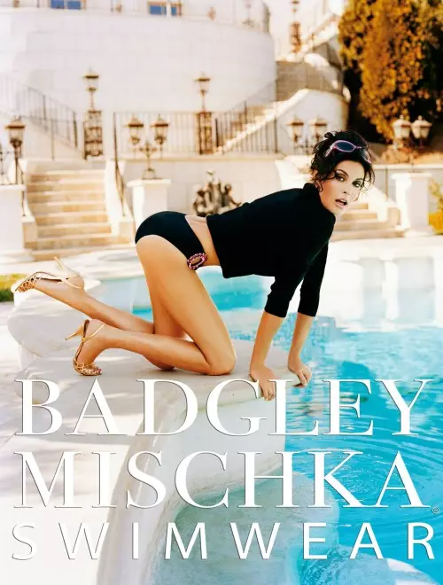 Badgley Mischka (96 լուսանկար). Հարսանեկան կոշիկներ եւ դրանց գինը, օծանելիքը, զգեստները, կոշիկները եւ պայուսակները, ապրանքանիշի պատմությունը եւ ակնարկները 3804_24