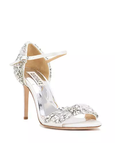 Badgley Mischka (96 photos): wedding shoes and their price, perfume, dresses, shoes and bags, brand history and reviews 3804_48