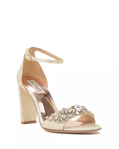Badgley Mischka (96 photos): wedding shoes and their price, perfume, dresses, shoes and bags, brand history and reviews 3804_5