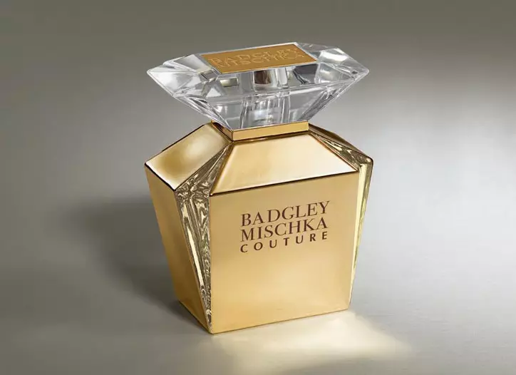 Badgley mischka (96 foto): Sepatu pernikahan dan harga, parfum, gaun, sepatu dan tas, sejarah dan ulasan merek 3804_65