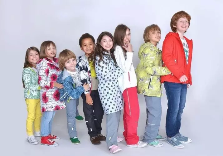 Botón Azul (120 fotos): Ropa liviana para niños, cortavientos y juguetes, uniforme escolar para niñas y trajes de baño, comentarios sobre la calidad 3805_24