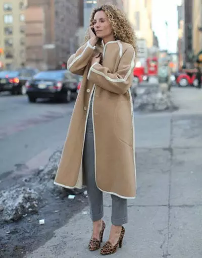 Dişi Sheepskins (173 Fotoğraf): Sezon 2021 Moda Trendleri, Bu Yılın Şık Modelleri, Elena Kürklerinden Koyun Koyunları 381_169