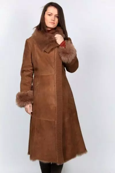 Dişi Sheepskins (173 Fotoğraf): Sezon 2021 Moda Trendleri, Bu Yılın Şık Modelleri, Elena Kürklerinden Koyun Koyunları 381_21