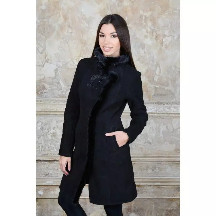 Dişi Sheepskins (173 Fotoğraf): Sezon 2021 Moda Trendleri, Bu Yılın Şık Modelleri, Elena Kürklerinden Koyun Koyunları 381_34