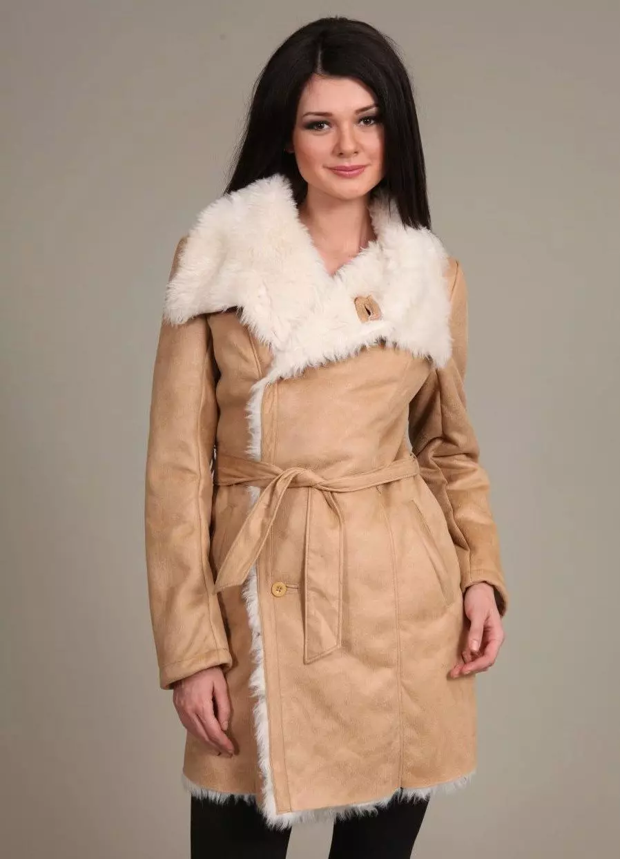 Dişi Sheepskins (173 Fotoğraf): Sezon 2021 Moda Trendleri, Bu Yılın Şık Modelleri, Elena Kürklerinden Koyun Koyunları 381_88