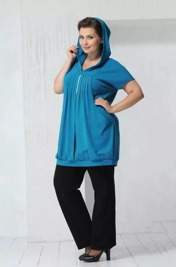 Marischi-ukuran ukuran ukuran (49 foto): Blus modis lan tunic, breeches lan busana kanggo wanita mewah 3877_19