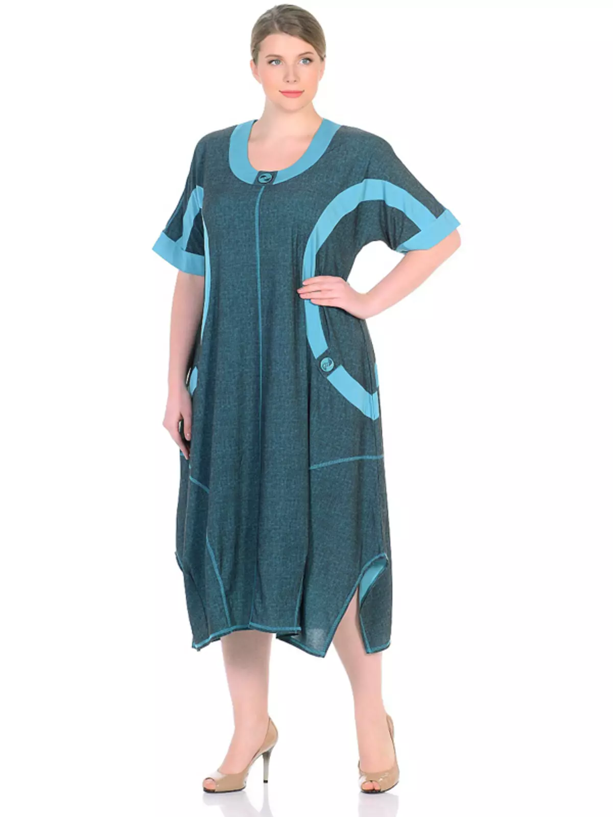 Marischi-ukuran ukuran ukuran (49 foto): Blus modis lan tunic, breeches lan busana kanggo wanita mewah 3877_23