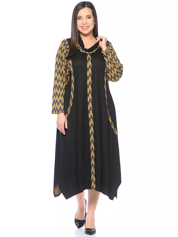 Marischi-ukuran ukuran ukuran (49 foto): Blus modis lan tunic, breeches lan busana kanggo wanita mewah 3877_26