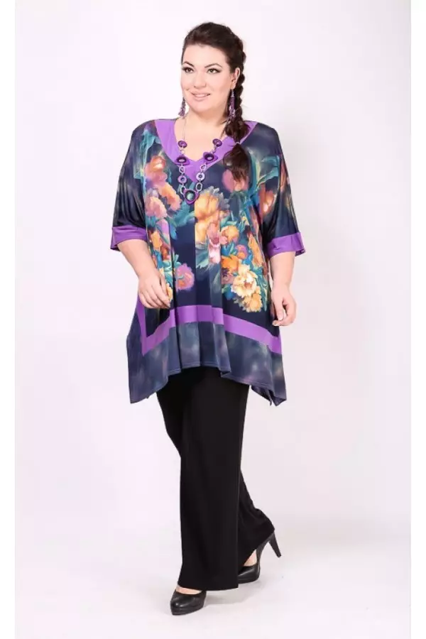 Marischi-ukuran ukuran ukuran (49 foto): Blus modis lan tunic, breeches lan busana kanggo wanita mewah 3877_36