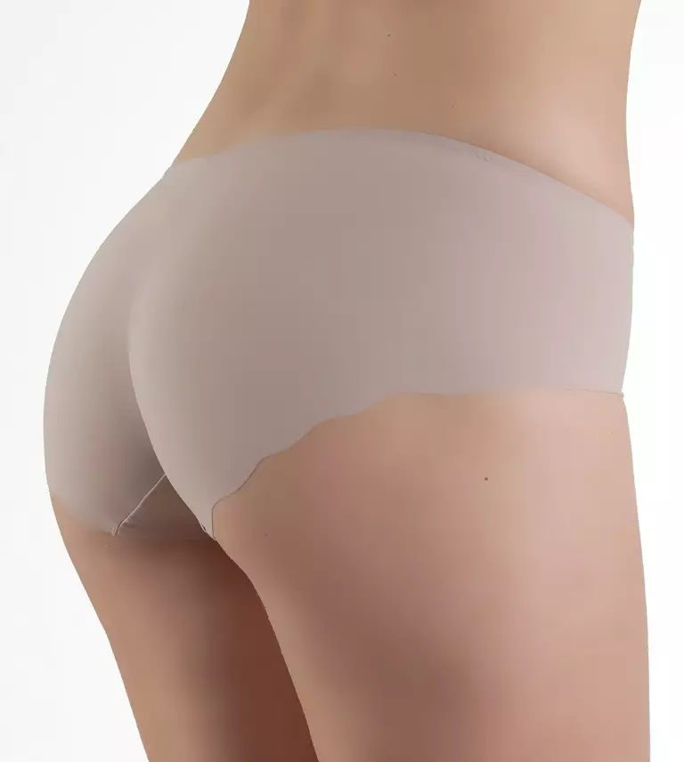 Acouusma (54 mga larawan): Underwear, Panties and Female Bras, Mga Review ng Produkto 3894_40