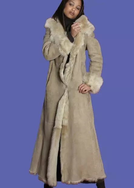 Жіночі полегшені дублянки (44 фото): тонкі моделі на осінь і на весну, що це таке, куртка-дублянка, легка, відгуки 389_35