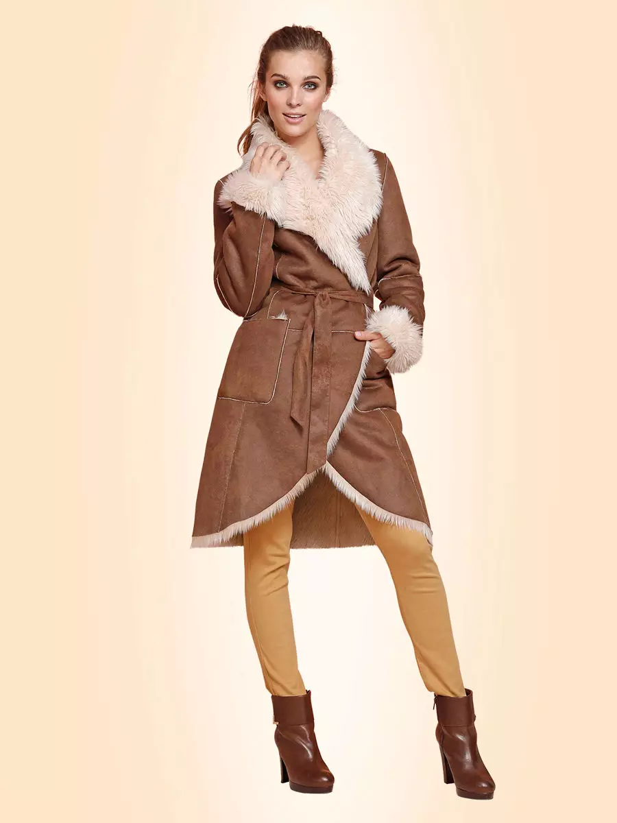 Sheepskins leves de mulheres (44 fotos): modelos finos para outono e na primavera, o que é, capas de jaqueta, luz, comentários 389_36
