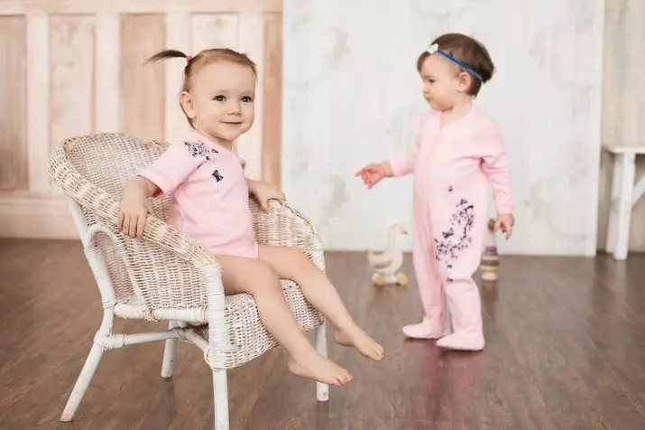 Mamularity (62 foto): Pakaian anak-anak, tubuh dan rompi untuk bayi baru lahir, ulasan tentang hal-hal desainer dari pabrik populer 3900_15
