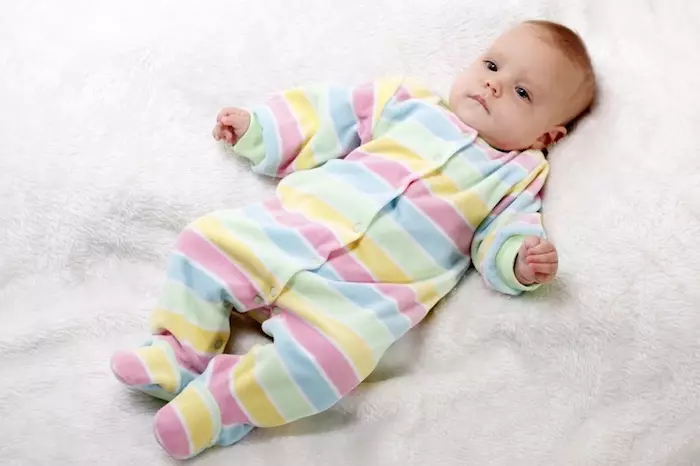 Mamularity (62 foto): Pakaian anak-anak, tubuh dan rompi untuk bayi baru lahir, ulasan tentang hal-hal desainer dari pabrik populer 3900_33
