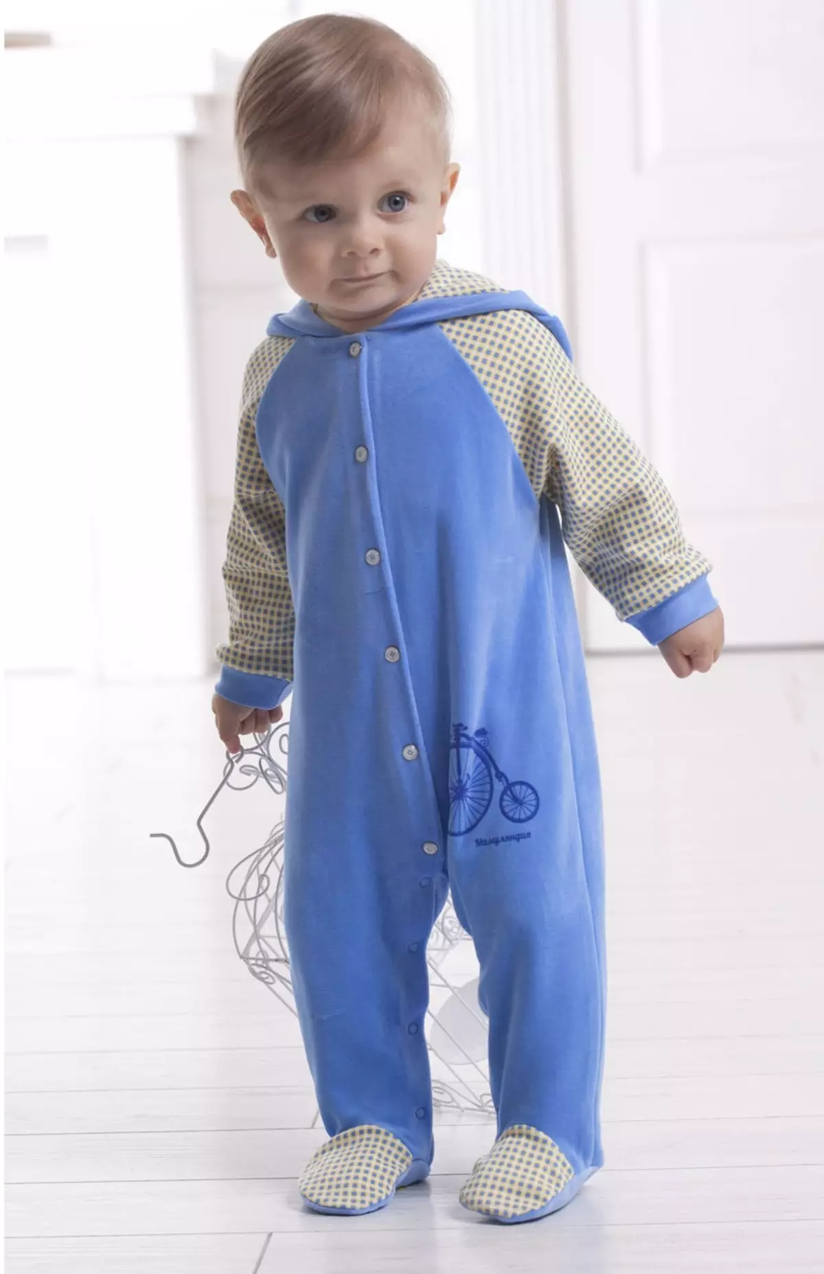 Mamularity (62 foto): Pakaian anak-anak, tubuh dan rompi untuk bayi baru lahir, ulasan tentang hal-hal desainer dari pabrik populer 3900_9