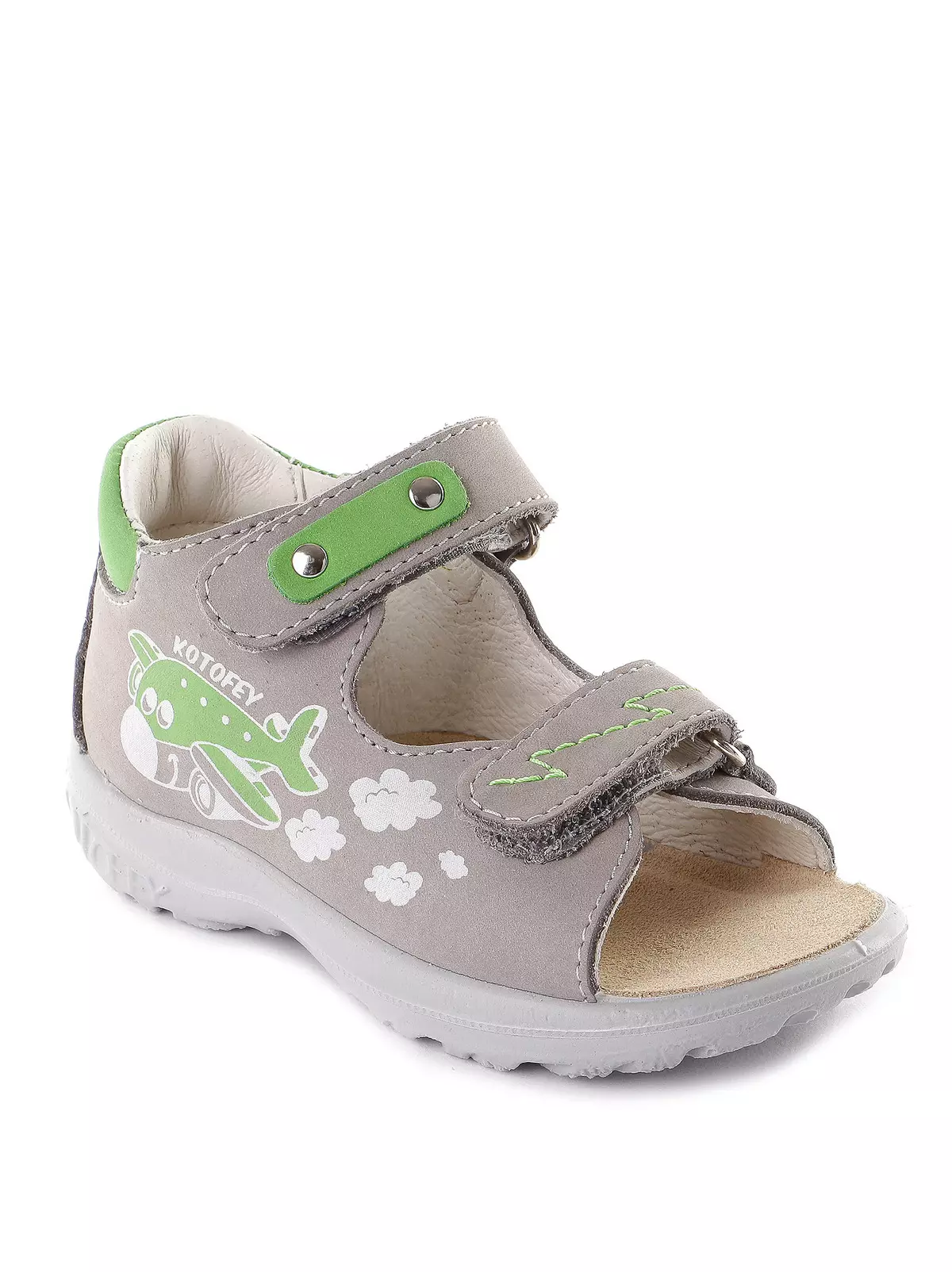 Kotofey (56 fotos): zapatos para niños, malla dimensional, zapatillas y sandalias 3908_36