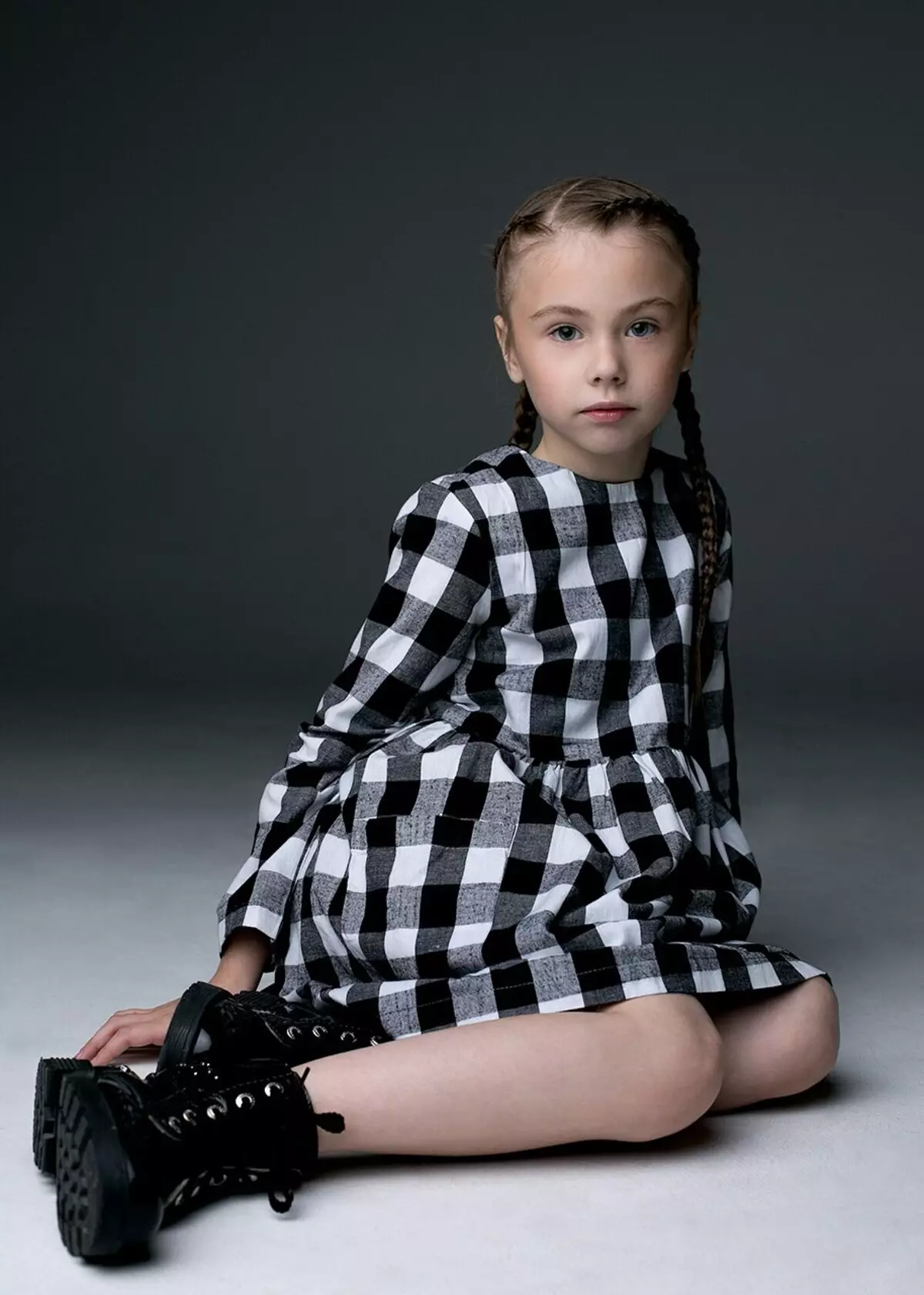 Kotofey (56 fotografij): otroški čevlji, dimenzionalna mreža, superge in sandale 3908_41
