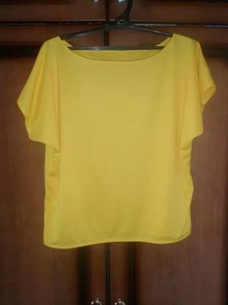 Re roetse blouse e nang le mahetla a khanyang, mahetla a 55): mokhoa o nang le li-blouse, paterone le ho sebetsana le blouse ea pesaane 3915_30