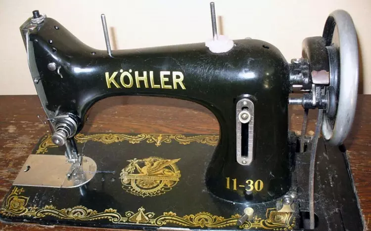 Швейні машинки (73 фото): як вибрати хорошу швейну машину? Як користуватися? Принцип роботи побутових машинок, відгуки власників 3941_13