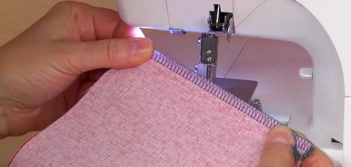 Overlock mẹrin ti pari: bi o ṣe le ṣe awọn abayọ? Bawo ni iyara lati tan kaakiri mẹrin? Bawo ni lati tunto laini naa? 3948_2