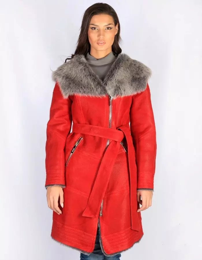 ایتالیایی پوشش (45 عکس): مدل های زمستانی زنان شیک، مارک ها، کارنلی، اندازه بزرگ 394_29