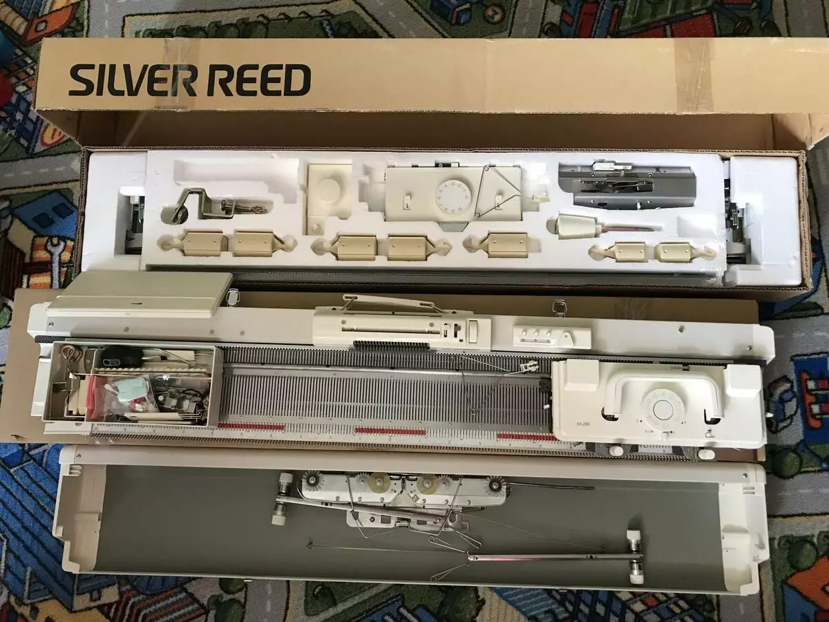 Silver Reed Knitting Machines: LK-150 in SK-280 / SRP-60N, SK-840 modeli. Enoposteljni, dvokazani in drugi 3952_7
