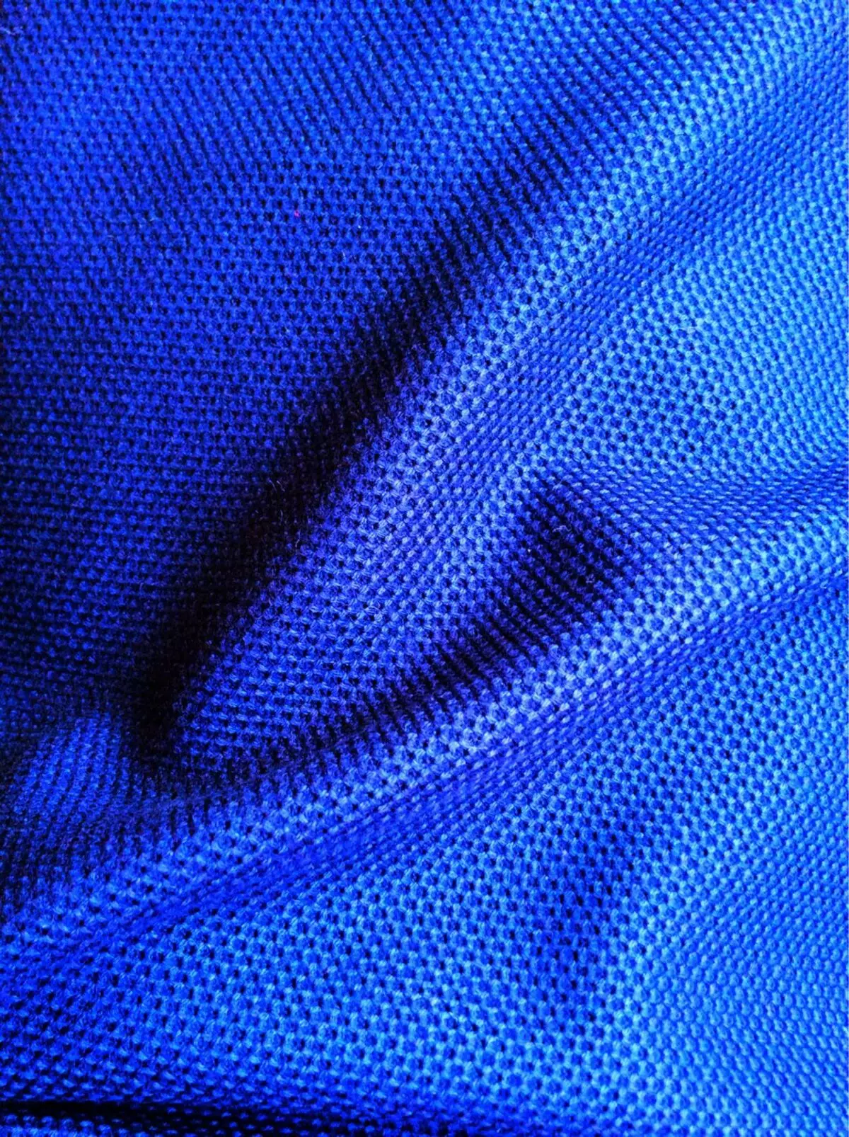 Jersey (62 ảnh): Nó là gì và vật liệu trông như thế nào? Thành phần và mô tả của vải. Những gì may từ quần áo dệt kim dày đặc? 4025_11